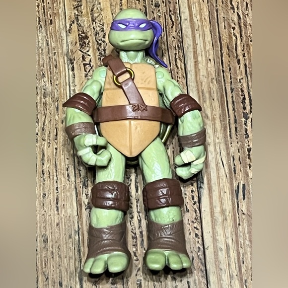 Ninja Turtle Donatello - Picture 3 of 15